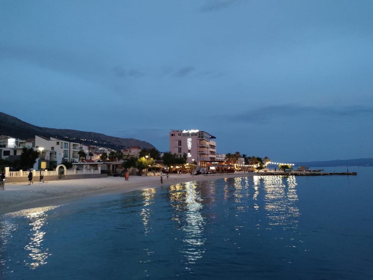 Magi House With Pool Διαμέρισμα Ποντστράνα Εξωτερικό φωτογραφία