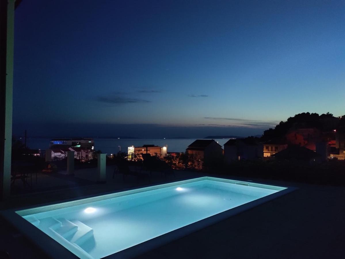 Magi House With Pool Διαμέρισμα Ποντστράνα Εξωτερικό φωτογραφία