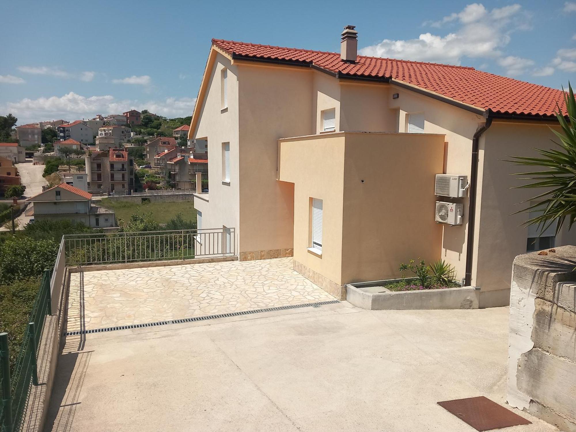 Magi House With Pool Διαμέρισμα Ποντστράνα Εξωτερικό φωτογραφία